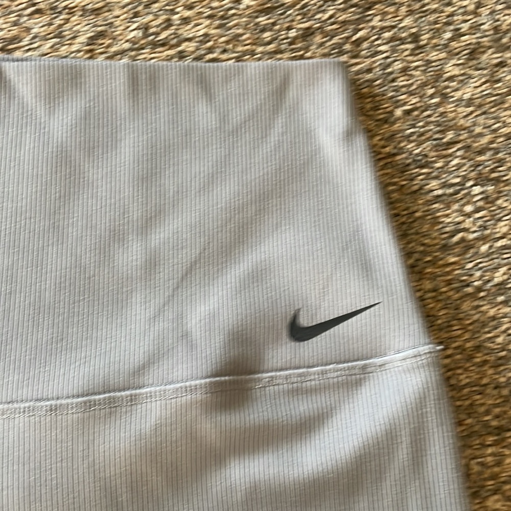 Nike Dri Fit Leggings - Picture 6 of 9